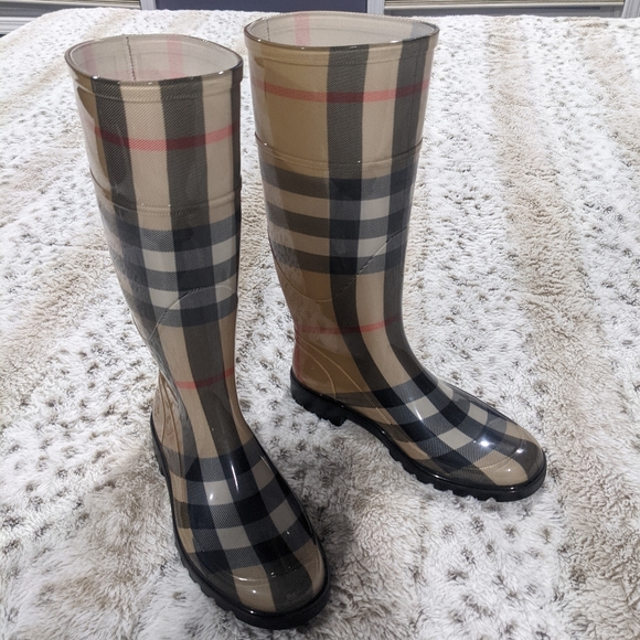 Burberry tall Rainboots - Picture 1 of 3